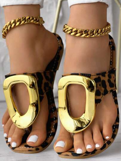 Women Leopard Print Slip-On Thong Sandals, Metal Buckle Decor Flat Beach Shoes, Lightweight & Casual For Beach Holiday