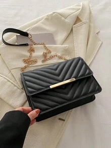 Túi đeo chéo nhỏ gọn, kiểu dáng thường ngày dành cho nữ, mẫu mới về, túi đeo vai vuông có nắp gập với dây xích thời trang, chất liệu da PU cao cấp. - màu đen - Xem 4