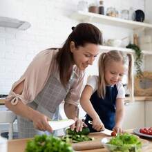 TAORISH 5 Pcs Kids Knives, Kids Safe Cooking Knife, Plastic Kid Kitchen Knife Set With Crinkle Cutter, Serrated Edges Toddler Knives For Real Cooking &Amp; Cutting Fruit, Bread, Vegetable