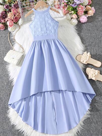 Vestido elegante com cintura alta e decote halter e renda contrastante para meninas pré-adolescentes
