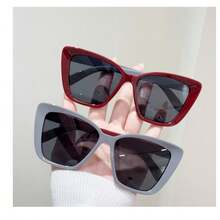 Modern Chic Cat-Eye Women's Oversized Square Frame Fashion Glasses Polarized Protection Designer-Inspired All-Day Eyewear