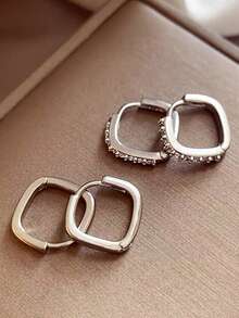 2 pares de pendientes de aro geométricos cuadrados elegantes y minimalistas con circonia cúbica micro-incrustada de cobre, para uso diario de mujeres con estilo minimalista - Plateado - Ver 7