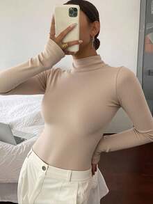 Livesso 女式长袖立领T恤，秋季女装高领衫 - 杏色 - 查看 2