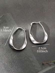 1 Pair Minimalist Mobius Ellipse Asymmetrical Geometric Niche Design Elegant Ladies Earrings Hoops