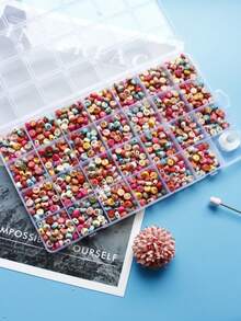 1 盒 1400 颗圆形字母珠子（用于珠宝制作）、31 款白色 A-Z 字母亚克力珠子套装、心形珠子（用于手链制作）（4 * 7 毫米） - 黑底彩色字母 - 查看 8