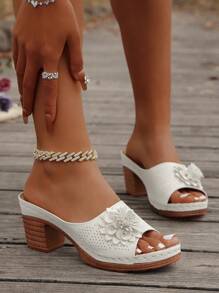 夏季时尚休闲沙滩度假风格青少年户外平底凉鞋