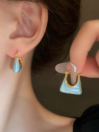 Andkiss 1 paire Boucles d'oreille clips à la mode et douces en forme de goutte d'huile