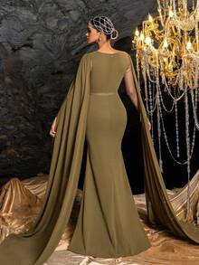 Đầm dạ hội kiểu Ả Rập dành cho nữ, cổ thuyền, tay dài, vạt đuôi cá - Thích hợp cho tiệc chiêu đãi cấp nhà nước, tiệc tối trang trọng, lễ trao giải lớn, tiệc tối trang trọng thanh lịch. - Màu xanh Ô liu - Xem 3