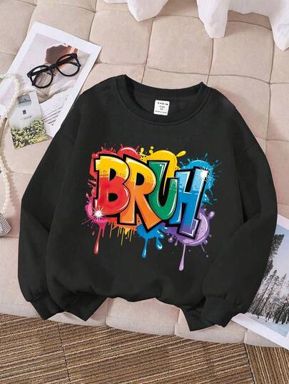 青少年男孩长袖圆领套头衫，带有“BRUH”印花图案，为学校、购物、街头服饰和度假穿着提供舒适、时尚、休闲的秋冬季运动衫