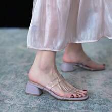 Mujer de moda sandalias de tacón medio una palabra zapatillas transparentes sandalias de tacón grueso ins sexy - Morado - Ver 1