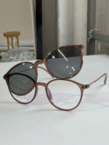 Women's Clip-On 2 In 1 Round Small Size Polarized Lens Eyeglasses Frame PZ948 - Marrón - Ver 2