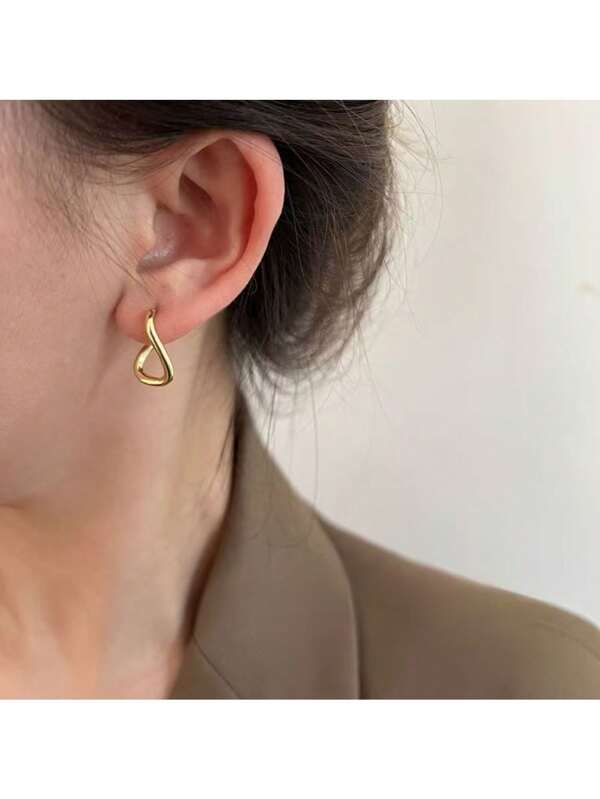 1 Pair Women Asymmetrical Twist Design Earrings, Suitable For Daily Wear
