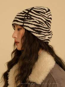 1pc Unisex Retro Fashionable Striped Zebra Pattern Knit Hat, Women Winter Warm Ear Protector Beanie, Suitable For Daily Wear And Halloween