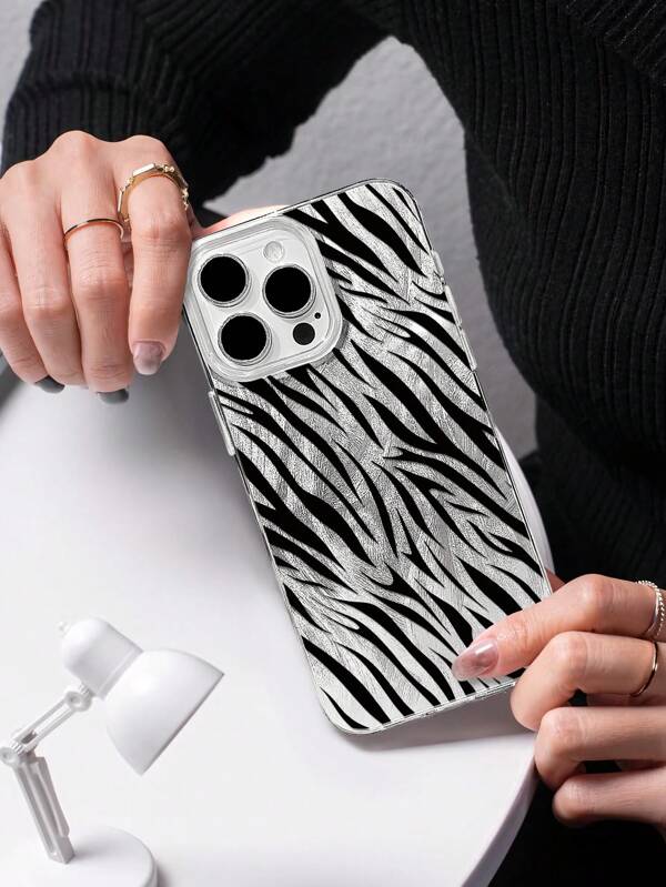 Capa para celular com estampa de zebra, fibra de pena brilhante e antiderrapante, design minimalista, adequada para iPhone X, XR, XSMax, 11, 12, 13, 13Pro, 13ProMax, 14ProMax, 14ProMax, 15, 15PRO, 15PLUS, 15PROMAX, iPhone 16, 16Pro, 16Plus e série 16Promax