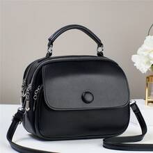 Women Shoulder Bags - 黑色 - 查看 2