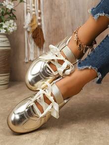 حذاء شقة رباط براق ألوان باستيلية للنساء كاجوال رياضي موضة جديدة ، مرن متعدد الاستخدامات للربيع والخريف