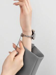 1 件时尚金属智能表带，十字全钻兼容 表带兼容 表带女款，兼容 Apple Watch38/40/41/42/44/45/46/49 毫米，兼容 Series Ultra/SE/10/9/8/7/6/5/4/3/2/1，腕带长度调节简单易操作，适合赠送朋友女朋友 - 銀色 - 查看 6