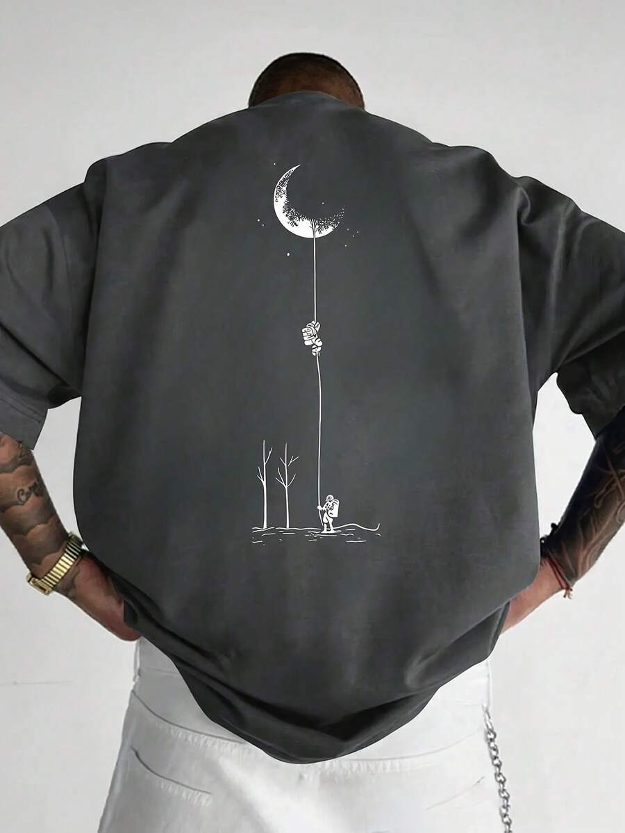 Camiseta de Manga Corta con Estampado Gráfico para Hombre - Top Casual Negro de Cuello Redondo con Ajuste Holgado Hecho de Tela de Poliéster Duradera, Lavable aáquina para Verano al Aire Libre, Motivo de Luna y Árboles | Ropa ligera - Blanco - Ver 1