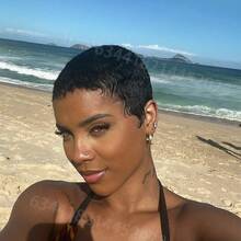 Peruka Pixie Cut 4-calowa z grzywką Prosta peruka z brazylijskich włosów ludzkich 150% gęstości Krótkie warstwowe peruki dla kobiet Łatwe do noszenia Peruka imprezowa bez kleju