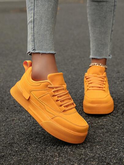 Femmes Mode Simple Chaussures de Skate à Semelle Épaisse et Lacets Jaunes, Polyvalentes Confortables Chaussures de Marche Casual de Campus Extérieur à Bout Rond