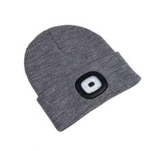 3Light Modes Knitted Hat With LED Light USB Charging Style Breathable Soft And Highly Stretchable Suitable For Cold And Windproof Nights In Autumn And Winter Same Style For Men And Women For Fishing Skiing And Running(200MAH)