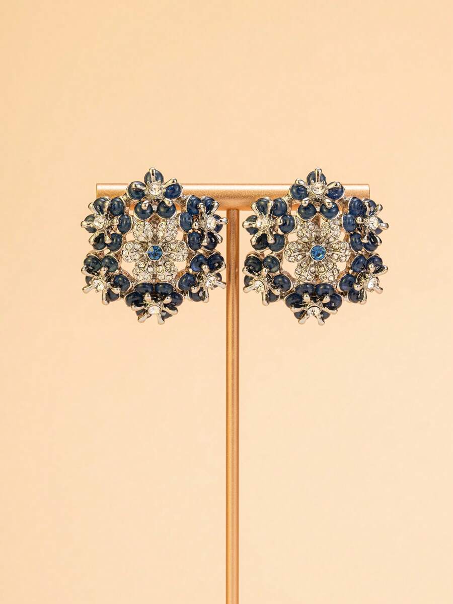 1 对优雅复古风格铜合金镂空花朵玻璃水钻耳环，适合女性日常、派对和礼物佩戴