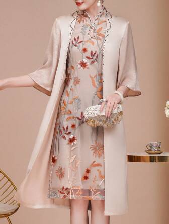 Champagne Embroidered Floral Mesh Patchwork Flare Sleeve Dress, V-Neck Mother's Wedding Luxury Evening Gown Elegant Formal Wear, Suitable For Christmas, Chinese New Year, Daily Wear, Casual Events, Wedding Guests, Evening Parties, Family Gatherings, Festivals, Engagements, Ceremonies, Celebrations, Formal Dinners, Social Occasions