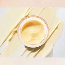 Moisturizing Lotion - Light And Long-Lasting Oil-Controlling Moisturizing, Hydrating And Repairing, Isolating Invisible Pores, Not Easy To Dull, And Does Not Remove Makeup And Stick To Powder.