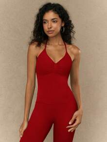 Yefecy ملابس علوية يوجا فيست رياضية جديدة ذات تأثير للنساء، ملابس فوقية يوغا بدون ظهر، حمالة صدر مكشوفة مع أكواب - الأحمر - مشاهدة 4