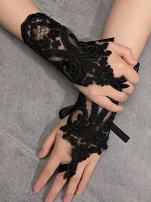 1pc Elegant Black Lace Fingerless Gloves - Soft & Skin-Friendly, Delicate Floral Pattern, Stretchy Polyester Material - Perfect For Bridal Wedding, Party And Ball, Wedding Accessory - Black - View 3