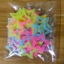 Pegatinas luminosas con diseños de estrellas, mariposas, copos de nieve y meteoros para decorar dormitorios, fiestas y regalos, efecto de sueño romántico