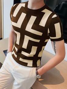 男士短袖圆领针织T恤 - 黑白几何图案。柔软面料，穿着舒适。非常适合夏季休闲装、日常外出和时尚造型。 - 咖啡棕 - 查看 2