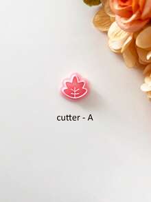 Autumn Mini Leaf Shaped Soft Clay Cutter, Suitable For Thanksgiving, Leaf Pattern Embossing Mold, Soft Clay Earring Cutter, Soft Clay Earring Stamp Making Tool, Soft Clay Jewelry Making Set, Soft Clay Earring Mold - Pink - View 14
