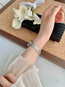 1pc Classic French Gold Ladies' Oval Watch, Small Dial, Elegant And Simple, Luxurious And Fashionable, Ladies' Quartz Watch, Shape, Suitable For Daily Wear, Dinner And Any Other Occasions
