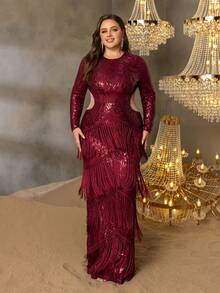 Robe de soirée de luxe pour femmes Curve Plus : Col rond, design à manches longues avec fente élégante dans le dos, jupe sirène féminine et découpe attrayante à la taille - parfaite pour les événements en tenue de soirée, les grands galas, les réceptions de mariage Top de gamme, les bals d'anniversaire de luxe et les prestigieuses collectes de fonds de bienfaisance