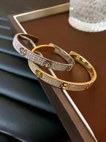Gold Bracelet, Elegant And High-Quality, Suitable For Daily Wear, Dates, Parties And Gifts