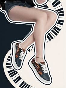 [Rock Music Festival Theme] Custom Name Low-Top Sneakers, PU Upper Panel Shoes, Skull And Guitar Flame Print, Lightweight Unisex All-Season Casual Wear