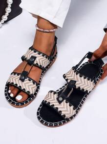 纯色时尚波西米亚风格女式 2025 新款舒适休闲复古沙滩柔软按摩鞋底编织带鞋带金属扣装饰，吸汗透气，适合夏季风格露趾，百搭假日防滑平底凉鞋，加大码，情人节礼物