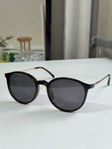 Women's Clip-On 2 In 1 Round Small Size Polarized Lens Eyeglasses Frame PZ948 - Chocolate Brown - View 4