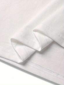 Front Iconic Goddess Of Liberty With City Siren Pattern Print Round Neck Short Sleeve T-Shirt Top Comfort Breathable Fabric Leisure Sports Style Men 100% Cotton Street Wear T-Shirt (Choose A Larger Size To Get A Relaxed Effect)