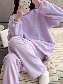 2pcs Women Solid Color Flannel Crew Neck Long Sleeve Top And Long Pants, Minimalist Stylish Loungewear, Suitable For Outerwear, Cozy Winter Clothes, Fluffy
