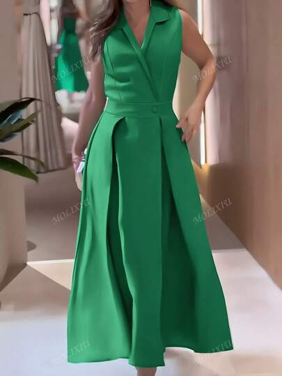 Abito elegante e casual da donna con bottoni decorativi, senza maniche e con colletto