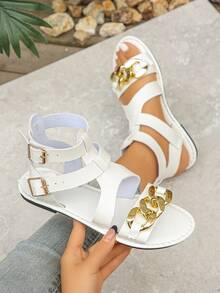 1 双女士纯色露趾罗马风格时尚凉鞋，采用柔软灵活的一体式材料制成，配有踝带扣和金链装饰，打破单调，舒适行走 - 白色 - 查看 2