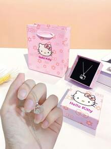 Sanrio 1pc Sanrio Hello Kitty Deluxe Jewelry Storage Gift Box. Sua aparência é requintada e pode ser usada para embrulhar colares, anéis, brincos e acessórios. É adequado para festas, festivais, cenários de propostas e é um excelente presente para amigos, exalando charme e uma vibração.