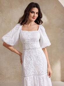 浪漫优雅度假风镂空刺绣女装连衣裙 - 白色 - 查看 3