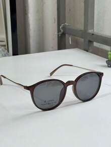 Women's Clip-On 2 In 1 Round Small Size Polarized Lens Eyeglasses Frame PZ948 - Marrón - Ver 5