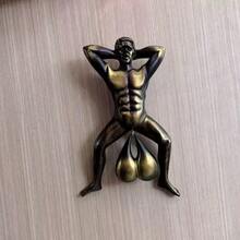 1pc Multi-Color Gag Doorbell, Amusing Peephole Man Shaped Resin Crafts Decor, Creative Gift - Multicolor - View 10