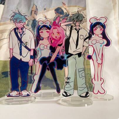 1 个动漫“异形舞台”亚克力支架 - 动漫装饰品、桌面和家居装饰、送给朋友的完美生日礼物、返校季礼物