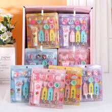 1 pièce Ensemble cadeau de pinces à cheveux de style princesse à simulation de crème multicolore, kit d'accessoires de maquillage et de bijoux pour filles