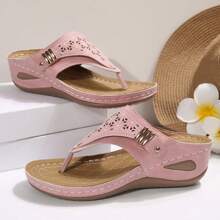 2025 New Style Women's Wedge Heel Flip-Flops - Breathable Hollow-Out Toe & Clip Design, Lightweight Synthetic Cover Sandals With Cushioned EVA Insole & Non-Slip PVC Sole, Slip-On All-Season Casual Shoes, Comfortable Footwear, Crisscross Strap Design, Durable Traction Footwear